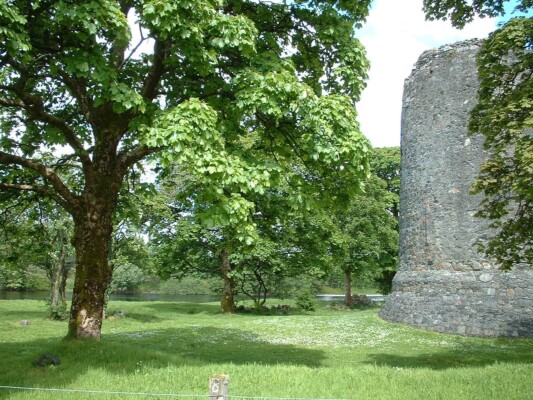Old Inverlochy castle