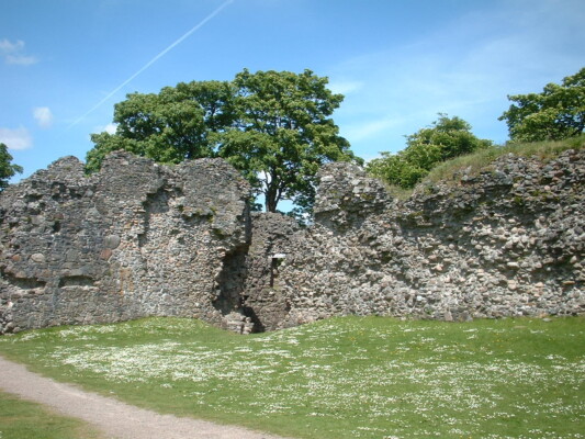 Old Inverlochy castle