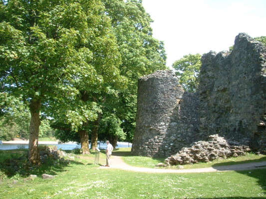Old Inverlochy castle
